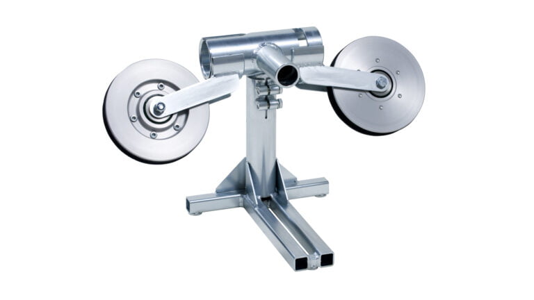 an accessory for wire sawing in metal